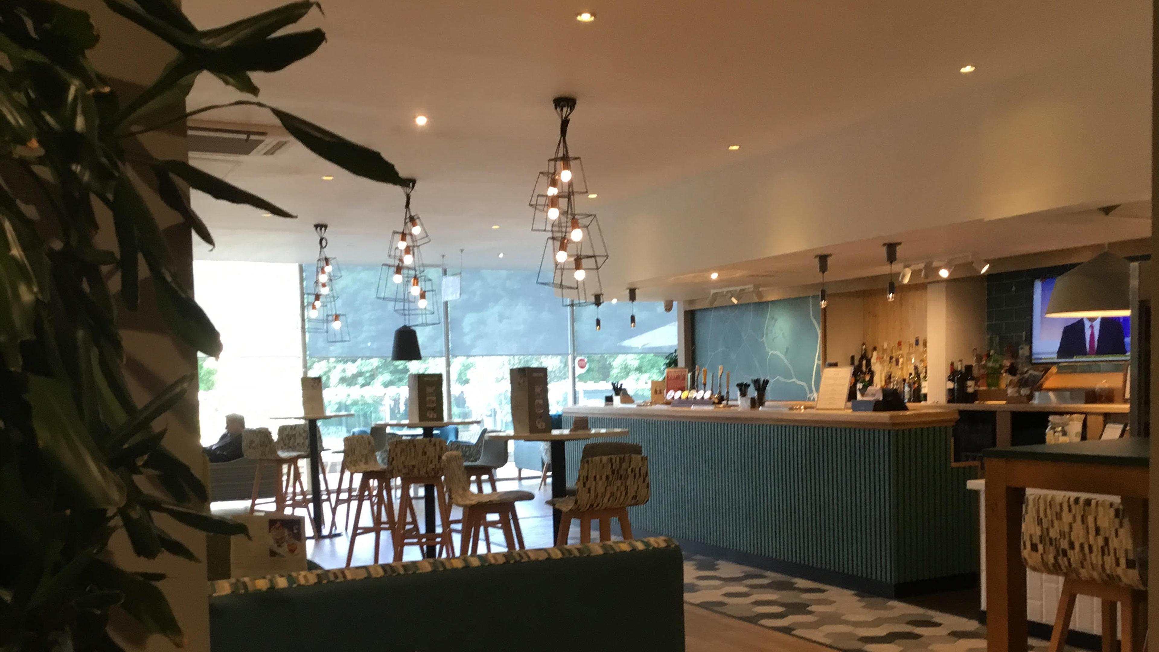 Holiday Inn Rugby-Northampton M1 Jct18 By Ihg Crick  Eksteriør billede